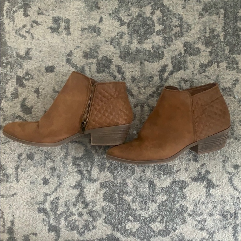 Light brown booties